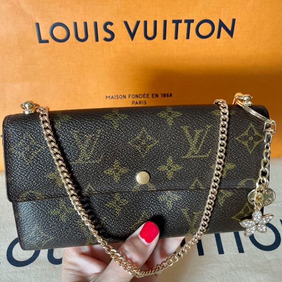 Louis Vuitton Handbags - Louis Vuitton Monogram Sarah Wallet with Chain Aut